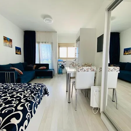 Seaview And Mountainview