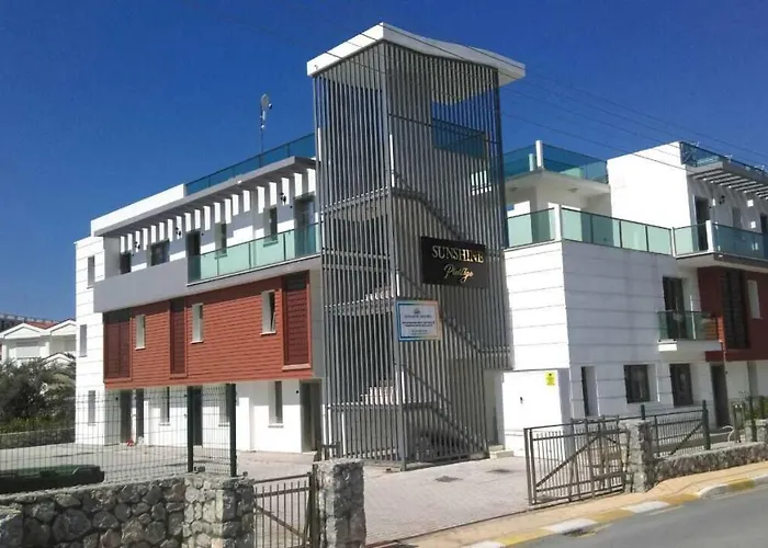 Seaview And Mountainview Apartmán