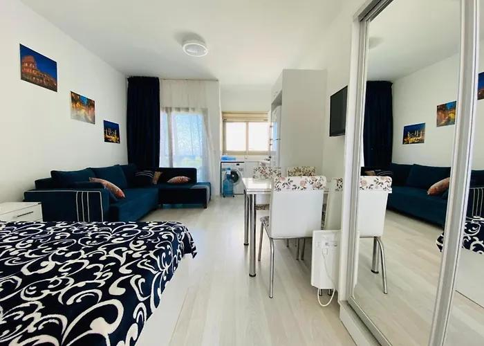 Seaview And Mountainview