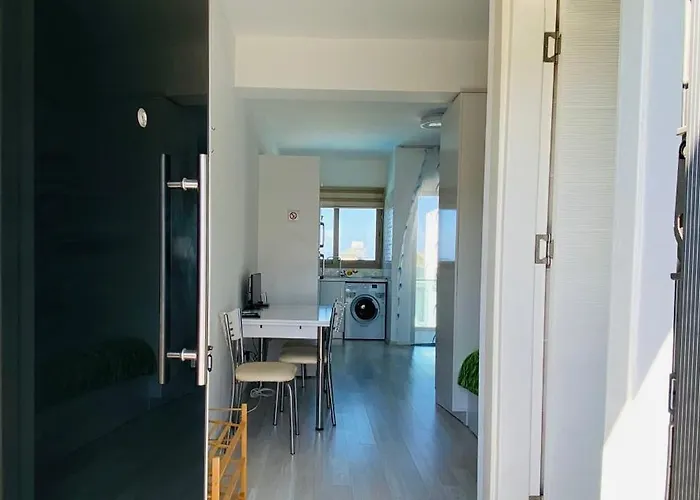 Seaview And Mountainview Apartmán