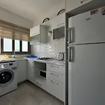 Апартаменты Seaview And Mountainview *